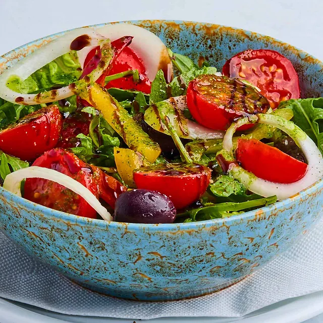 Fersk italiensk salat.